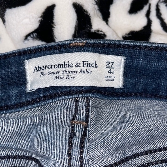 Abercrombie & Fitch Denim - Abercrombie Super Skinny Ankle Mid Rise Jeans 27S